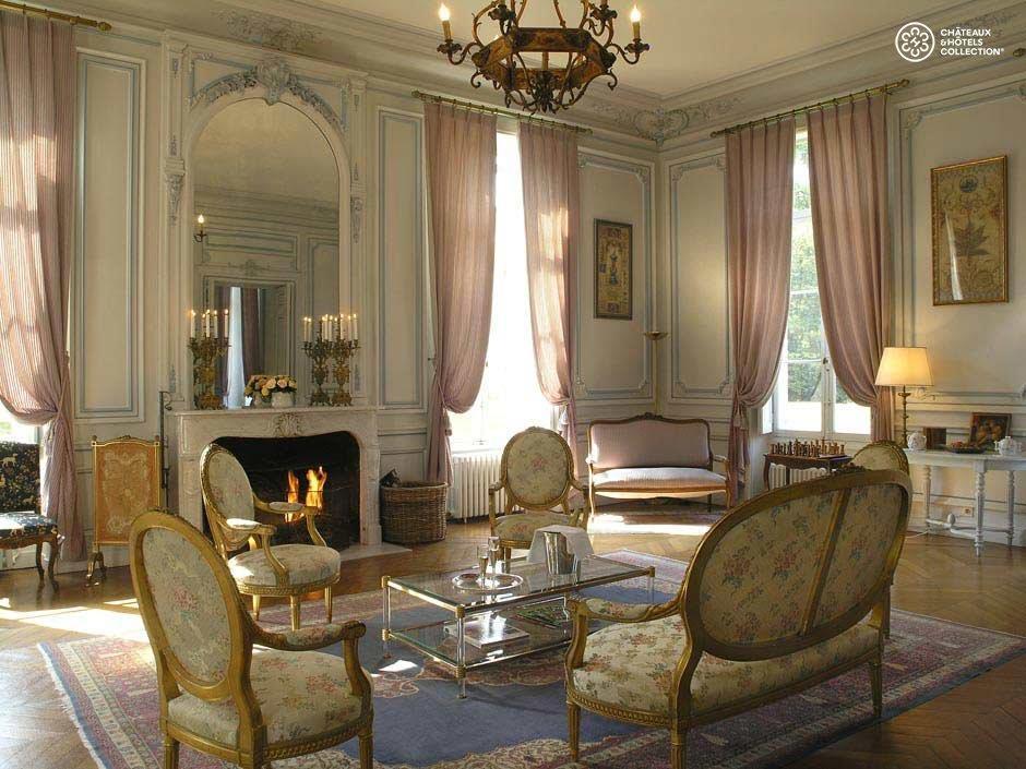 Chateau Du Breuil 슈베르니 내부 사진